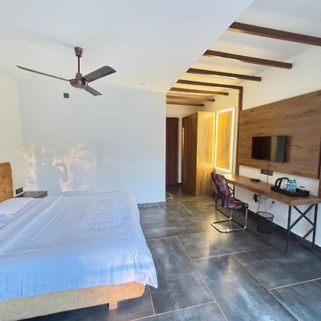 Zeenath Taj Gardens Yelagiri Eksteriør billede
